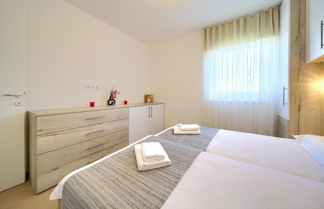 Apartment Crystal Aura Malinska Esterno foto